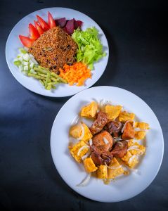 Masas de cerdo frita con tamal